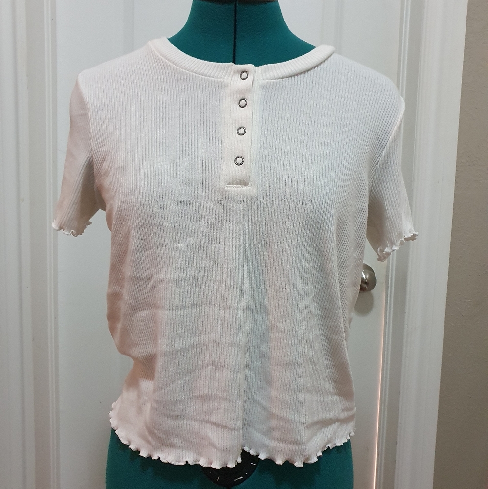 White Lettuce Edge Tshirt